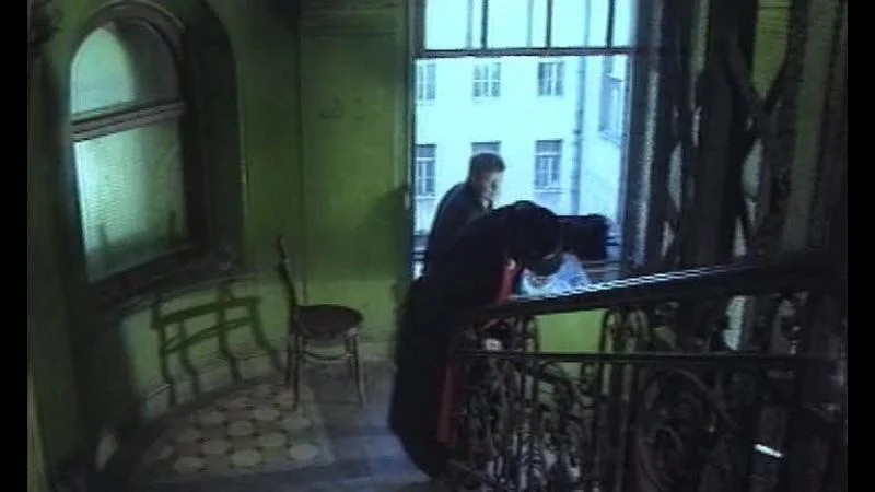 Кадры из сериала Улицы разбитых фонарей (1997)