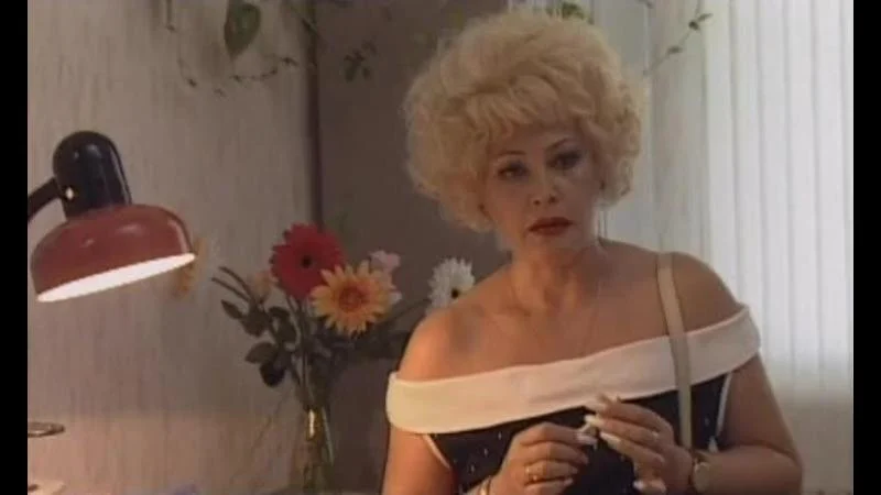 Кадры из сериала Улицы разбитых фонарей (1997)